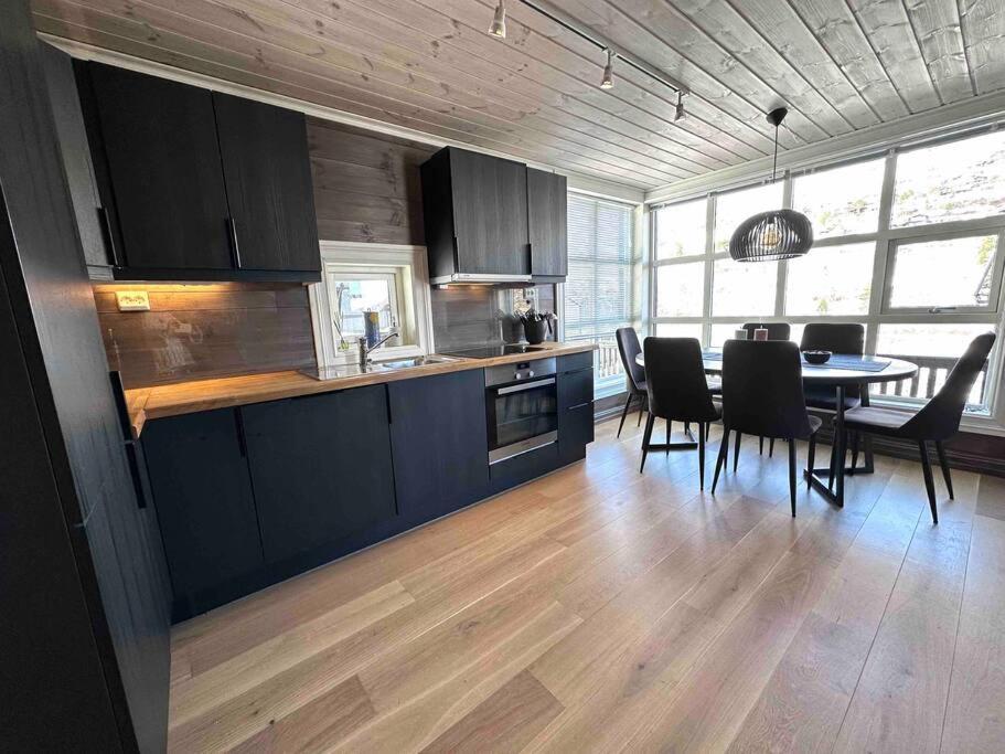 Lovise Mountain Apartment Stranda  Εξωτερικό φωτογραφία